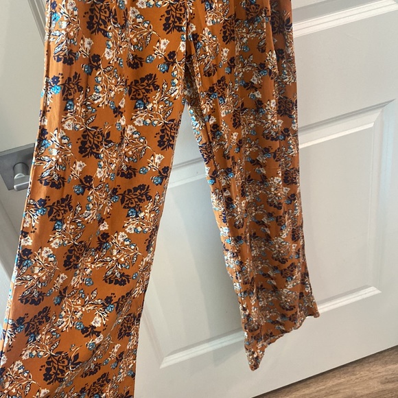 Romper - Band of Gypsies Burnt Orange Floral Romper/Jumpsuit with Pockets - Picture 5 of 5
